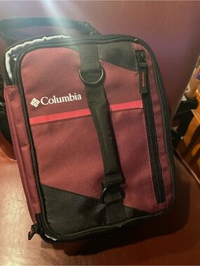 Columbia Maroon and expandable lunch bag